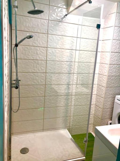 Le Led Room,Centre Ville Place De Parking Gratuite 상스 외부 사진